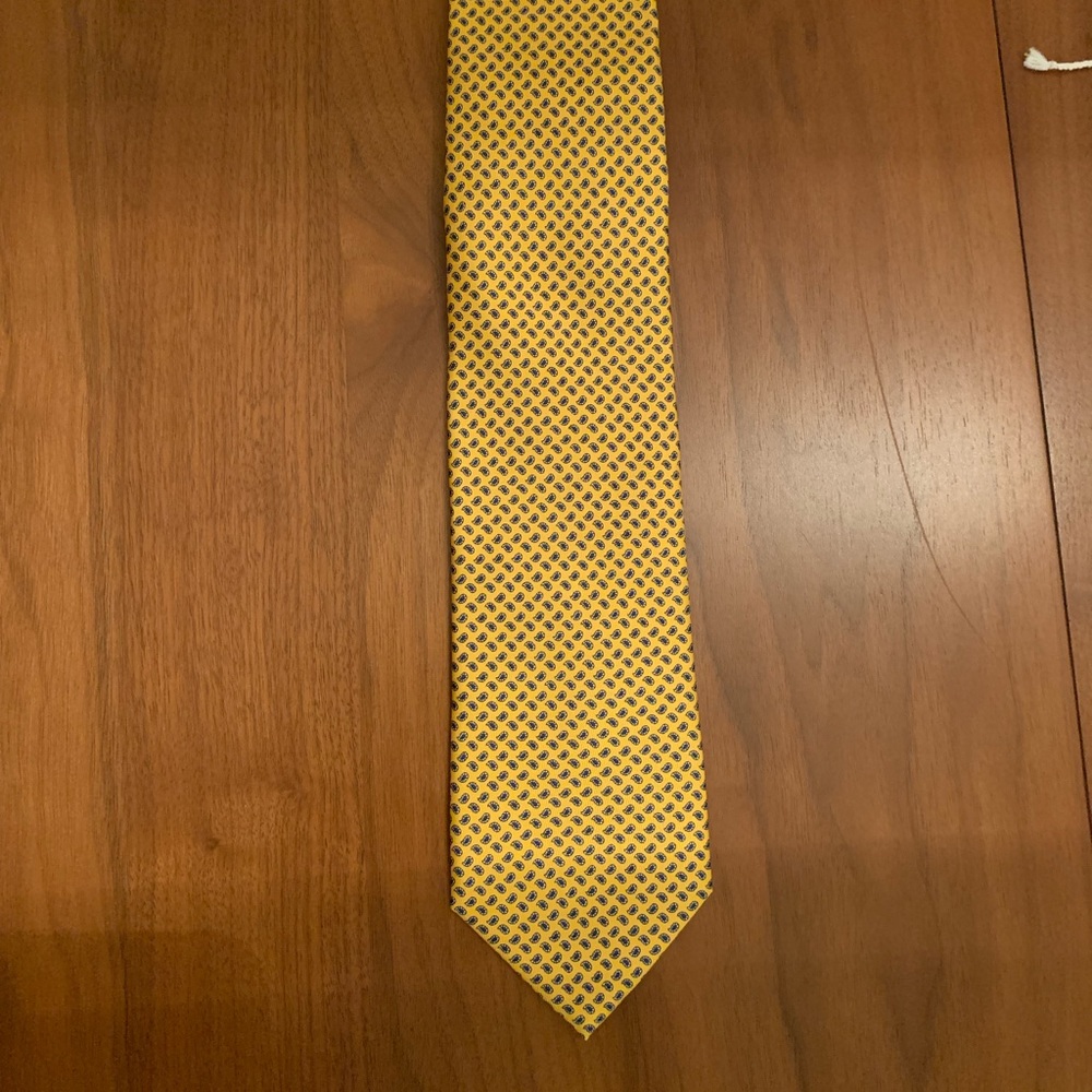 Yellow classic tie